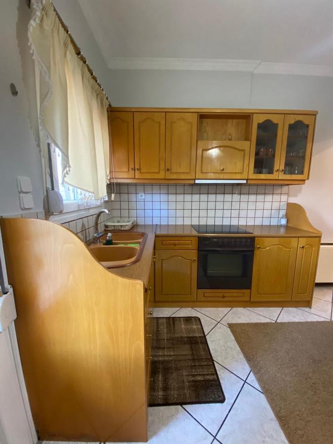 KarpenísionSitara'S Houseアパートメント エクステリア 写真