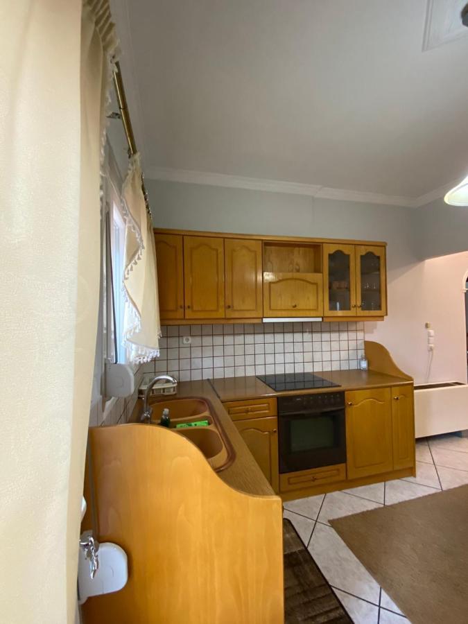 KarpenísionSitara'S Houseアパートメント エクステリア 写真